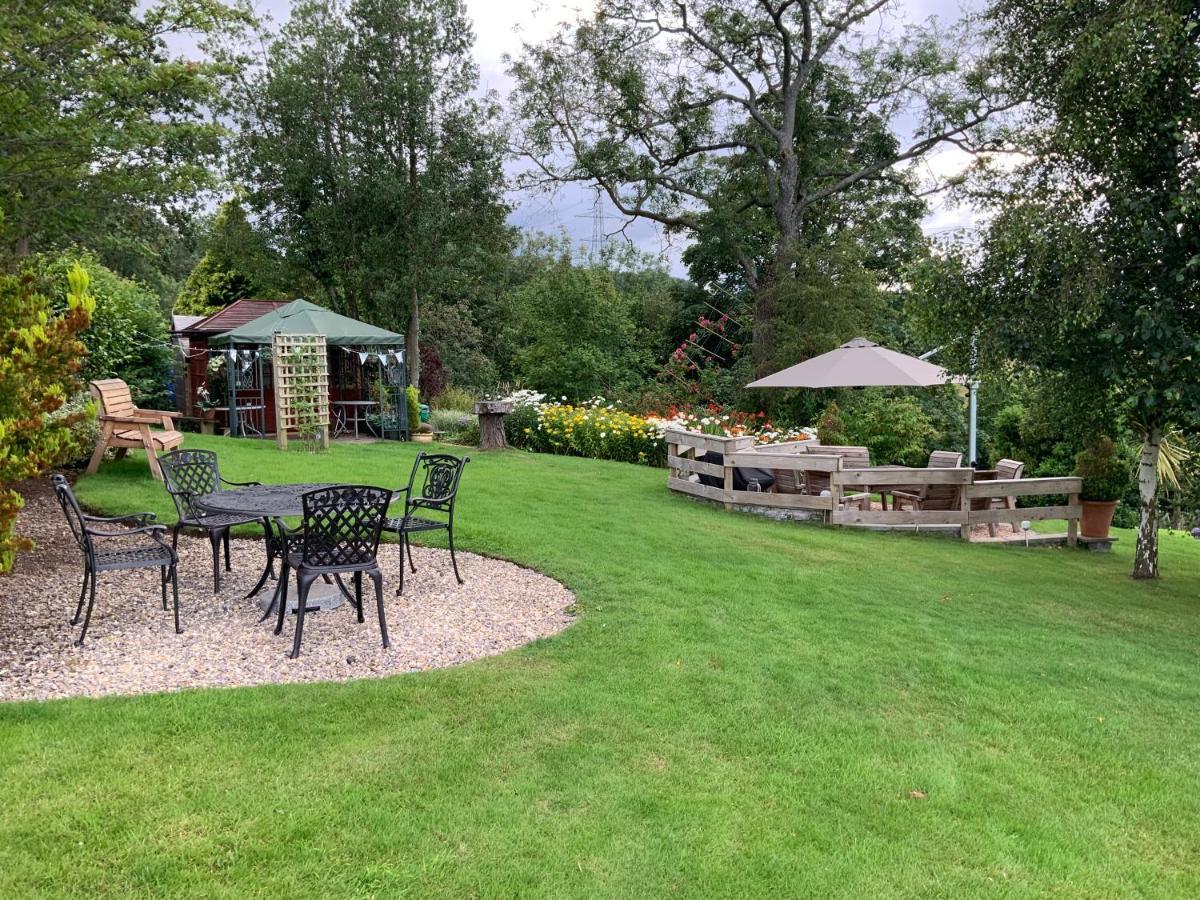 Llanwenarth Cottage A Beautiful Place To Just Be. Abergavenny ภายนอก รูปภาพ