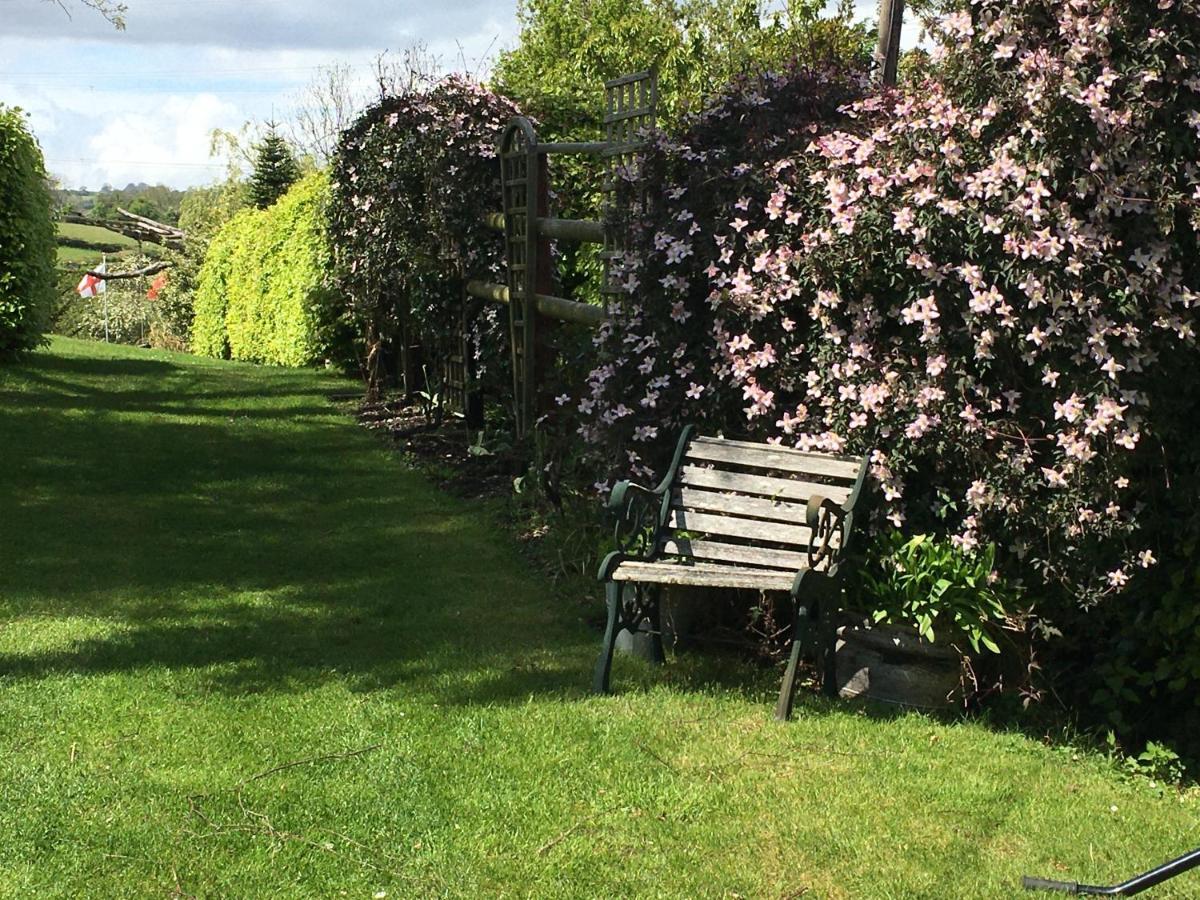Llanwenarth Cottage A Beautiful Place To Just Be. Abergavenny ภายนอก รูปภาพ